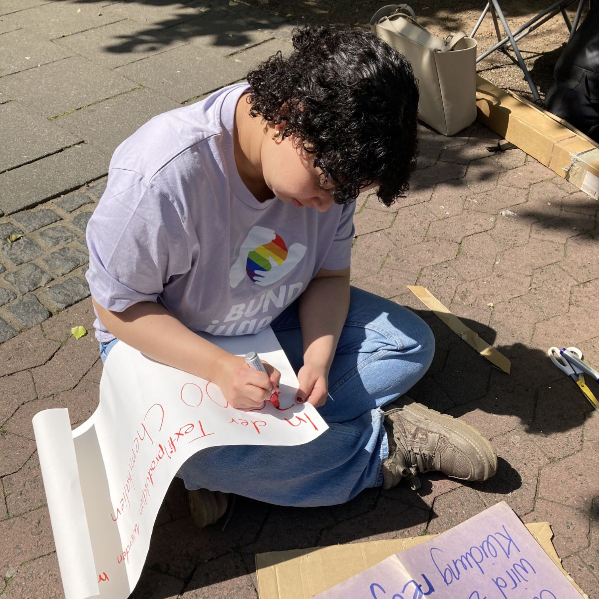 BuJu RLP schreibt Protestplakat zum deutschen Erdüberlastungstag